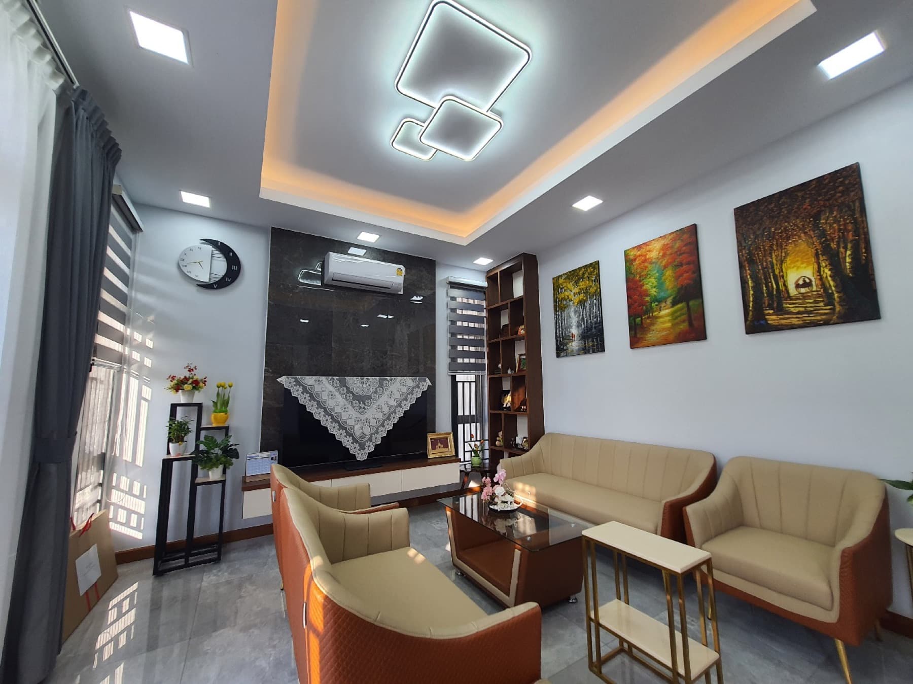 YT Residence, Living area