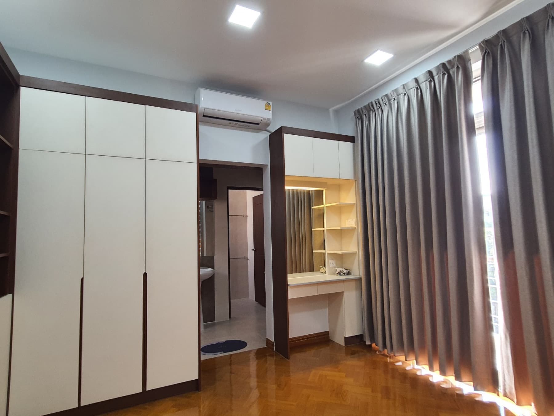 YT Residence, Daughter’s bedroom